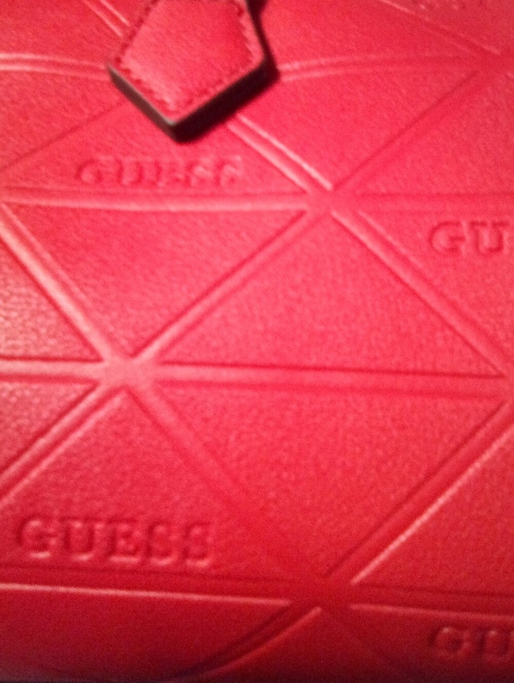Guess: Red Barrel Satchel - Picture 5 of 7